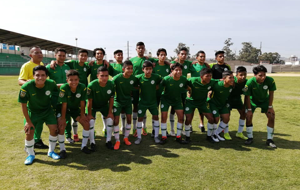 Los Lobos mantienen racha ganadora en casa