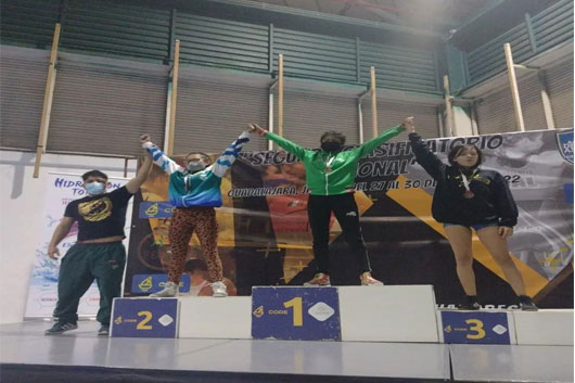 Selección tlaxcalteca de luchas asociadas gana cinco medallas