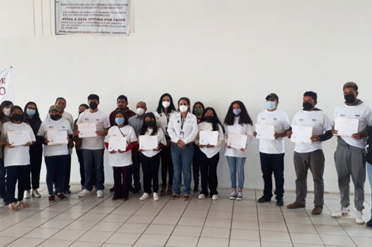 Entrega ITEA certificados de educación básica en Tepetitla, Calpulalpan y Tzompantepec