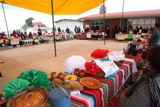Preescolar de Teolocholco realiza primera muestra de platillos tradicionales 