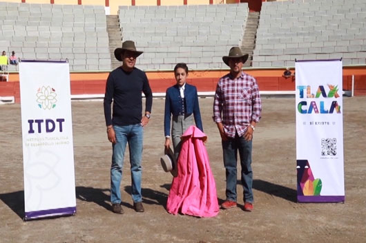 Realiza su debut el novillero más joven de Tlaxcala