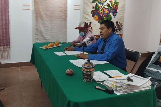 Casa de Artesanías Tlaxcala entregó pólizas de seguro facultativo a creadores