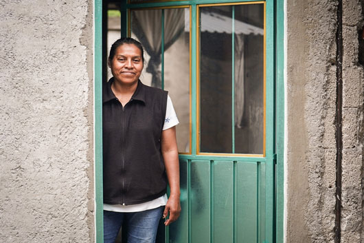 Gobierno Estatal benefició a más de 5 mil tlaxcaltecas con programa “puertas y ventanas para tu hogar”