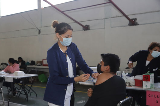 Tlaxcala ocupa el primer lugar nacional en avance de vacunación contra influenza 