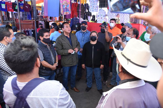  Se congratulan comerciantes del tianguis sabatino con política de seguridad del Ayuntamiento de Tlaxcala 