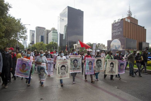 FGR cumplimenta orden de aprehensión contra mando militar por caso Ayotzinapa