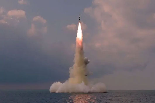 Corea del Norte dispara dos misiles de crucero