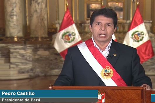 Presidente de Perú denuncia confabulación en su contra 
