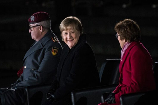 Angela Merkel insta a los alemanes a vacunarse contra COVID-19
