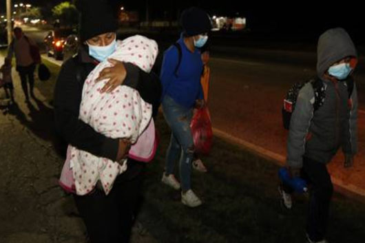 Caravana de migrantes partió de Honduras a EU