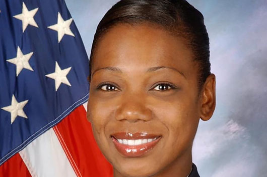 Designan a Keechant Sewell como la primera mujer que dirigirá la policía de Nueva York