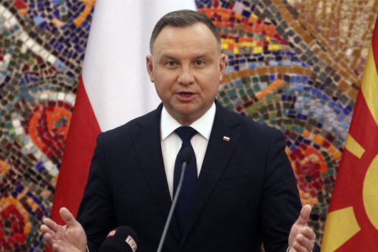 Presidente de Polonia veta ley nacionalista sobre medios 