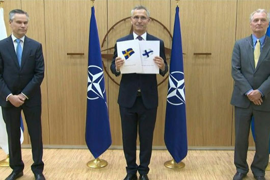 Finlandia y Suecia formalizan petición de adhesión a la OTAN