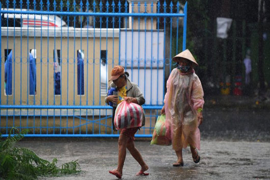 Vietnam evacua 400 mil personas y cierra 10 aeropuertos ante llegada de tifón ‘Noru’