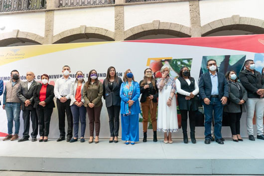Gobernadora y Diputada Leticia Martínez conmemoran fundación de Atltzayanca en el Congreso