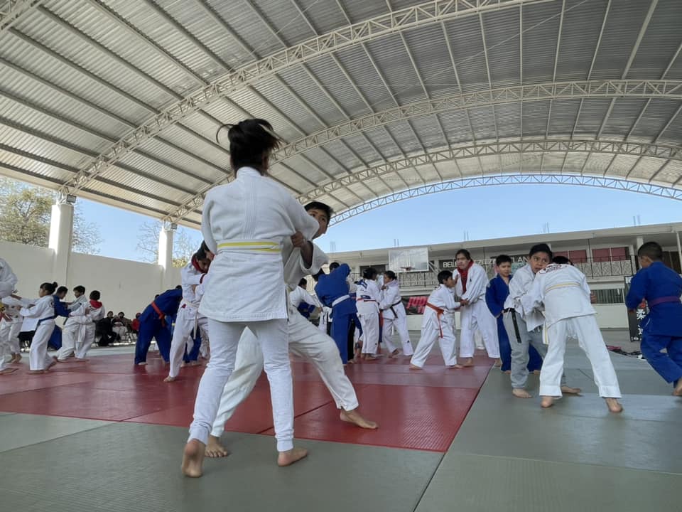 Judocas mantienen entrenamientos para participar en el Macro Regional 