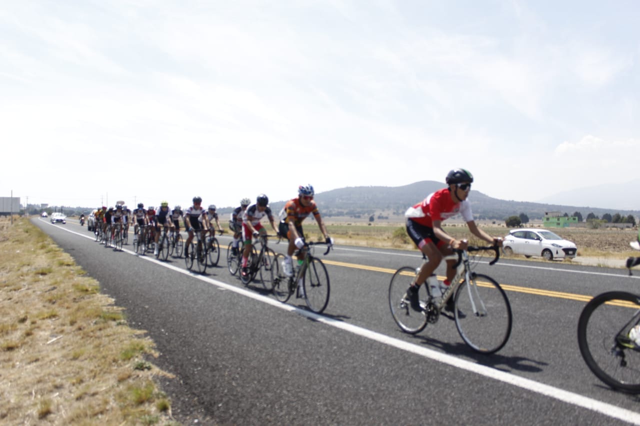 El ciclismo de ruta tuvo selectivo estatal rumbo al Macro Regional 