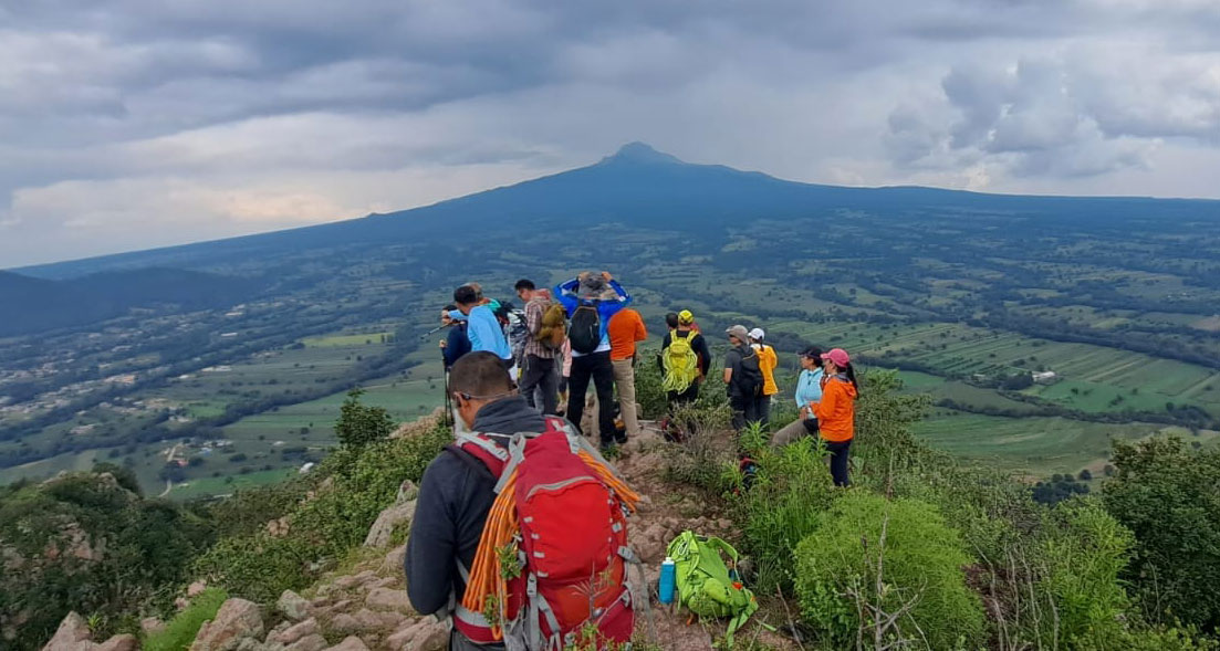 Impartió la Federación Mexicana de Deportes de Montaña curso en  Senderismo