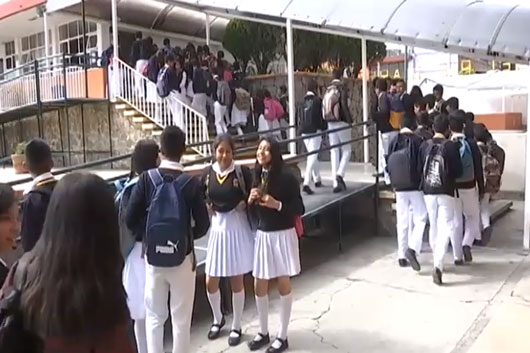 Está prohibido el cobro de cuotas escolares en la entidad, afirma Titular de la SEPE