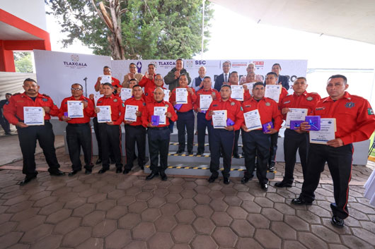 Celebran 41 años de servicio del heroico cuerpo de bomberos en Tlaxcala