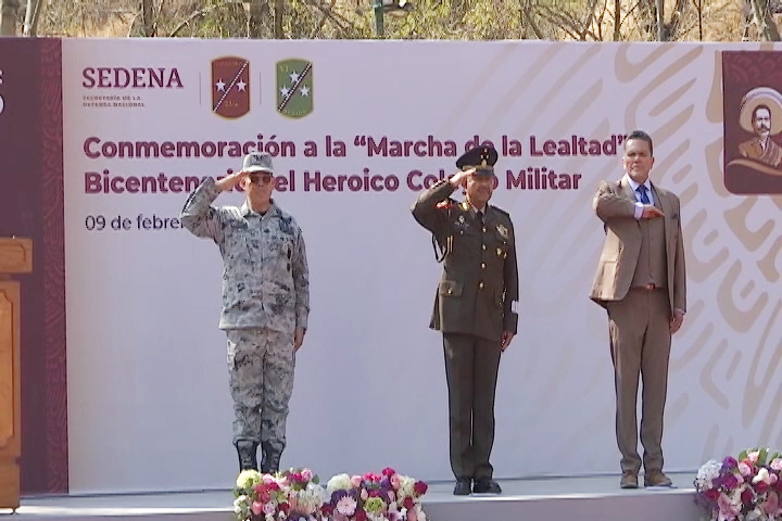 Conmemoran autoridades estatales y federales el 110 aniversario de la “Marcha de la Lealtad” y el Bicentenario del Heroico Colegio Militar 