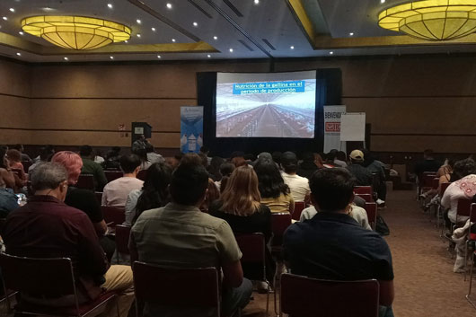 Avicultores tlaxcaltecas asistieron a seminario en Guadalajara con apoyo de SIA