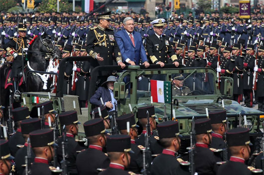 Encabeza presidente López Obrador ceremonia por el 110 aniversario de la Marcha de la Lealtad
