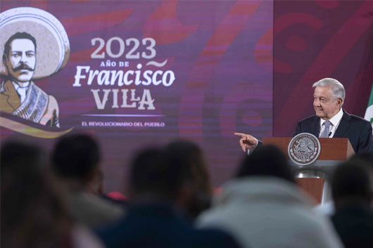 Pide presidente López Obrador acabar con concentración de riqueza en Cumbre por Democracia