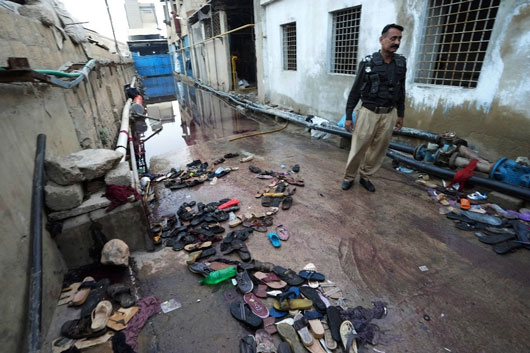 Mueren 11 personas tras estampida en centro de alimentos en Pakistán