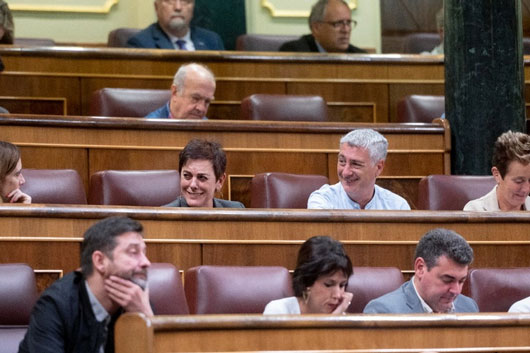 Derecha española arremete contra Bildu, la coalición separatista vasca