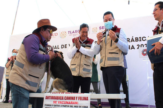 Fortalece sector salud jornada de vacunación contra la rabia en Tlaxcala