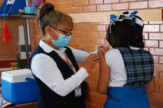 Lleva sector salud vacunas de VPH a primarias y secundarias de Tlaxcala
