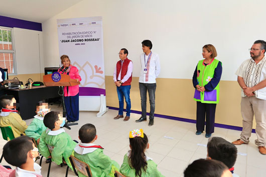 Inaugura Gobernadora aula para primer grado de preescolar en Tizatlán