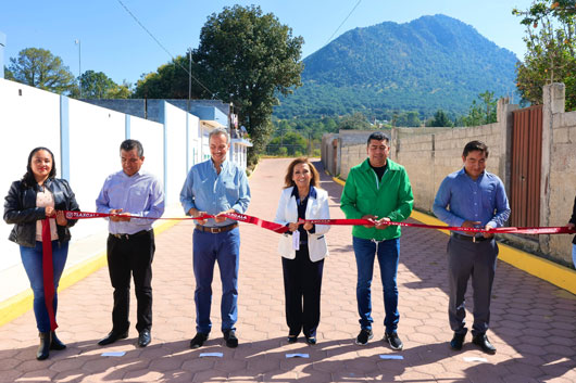 Entregó Gobernadora obras públicas en Cuaxomulco; benefician a mil 500 habitantes