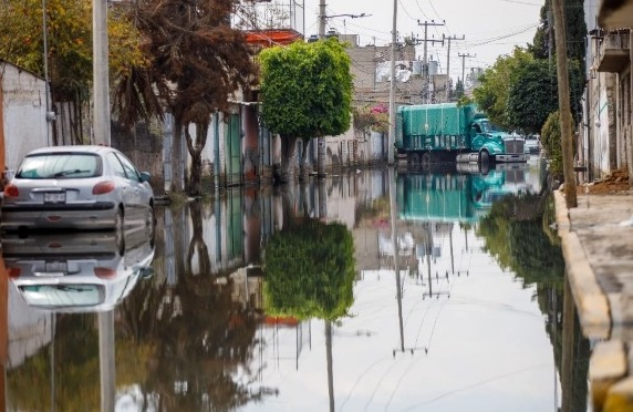 Aplazan regreso a clases en 22 escuelas de Chalco por inundaciones