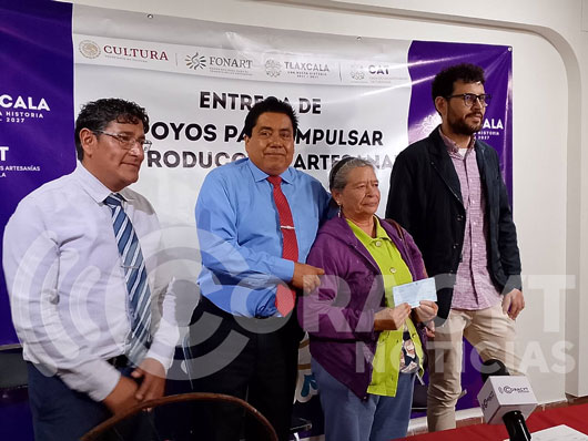 Recibieron artesanos tlaxcaltecas apoyos del Fondo Nacional para el Fomento de las Artesanías
