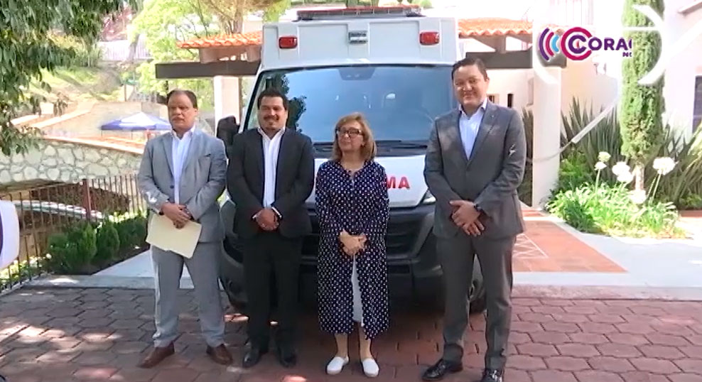 Gobernadora Lorena Cuéllar apoyó a población de Hueyotlipan con ambulancia 
