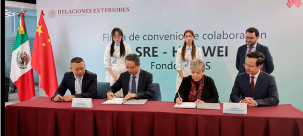 Alicia Bárcena firmó el Convenio de Concertación de Acciones entre la cancillería y Huawei