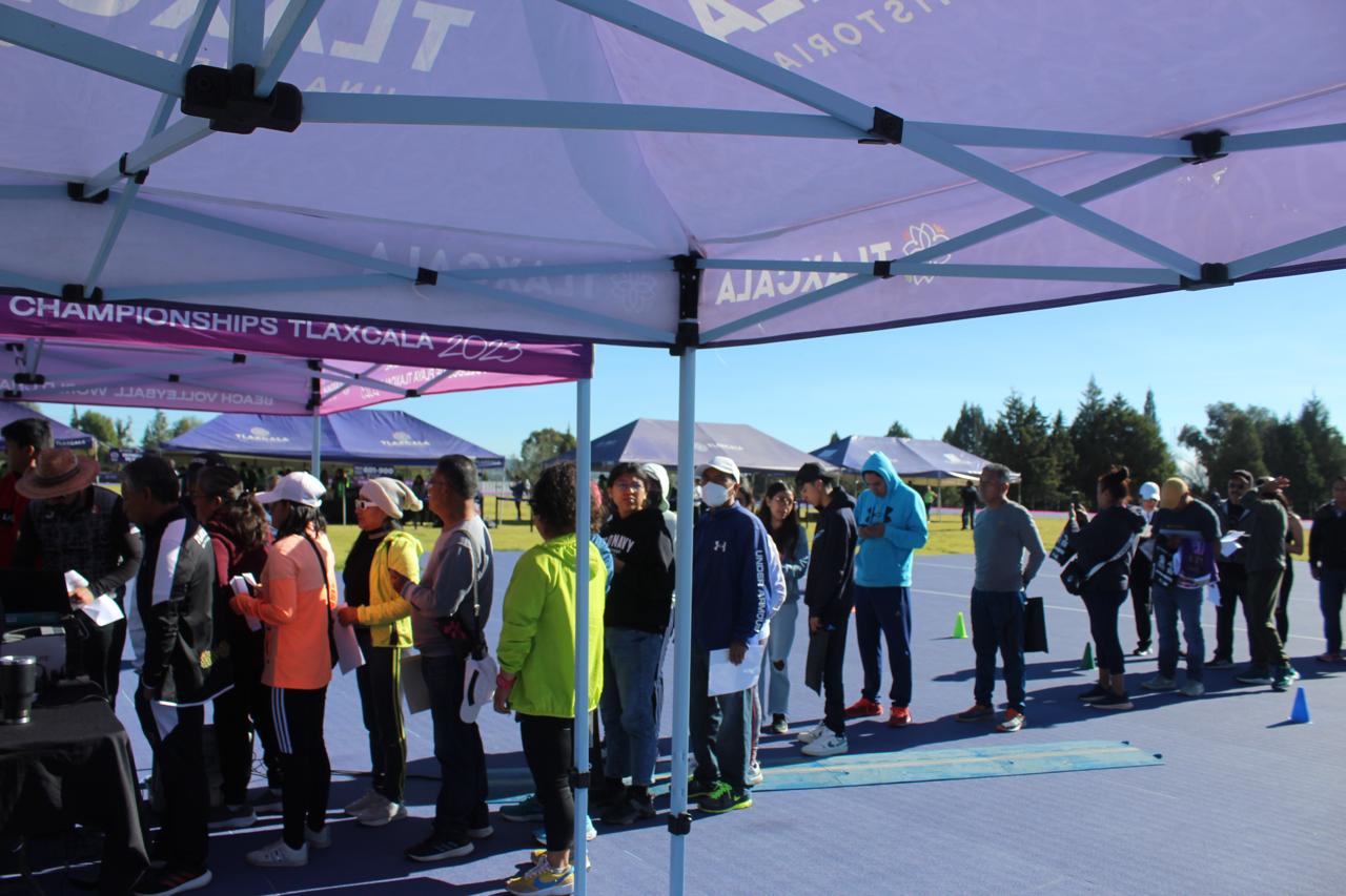 Exitosa entrega de kits del Medio Maratón Internacional Tlaxcallan y Carrera 5k