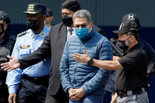 Ex presidente de Honduras condenado a 45 años de cárcel por tráfico de drogas