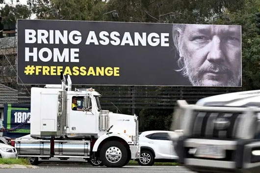 Julián Assange está libre