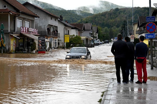 Intensas lluvias causan inundaciones en Bosnia; 16 muertos