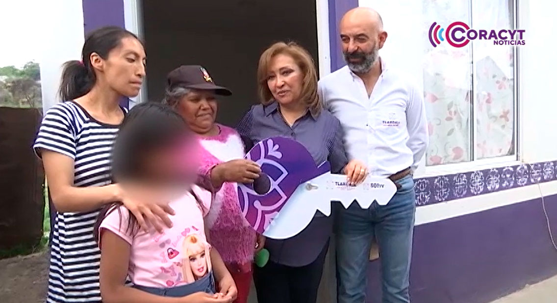Mejoró gobierno estatal calidad de vida de 53 familias de Ixtacuixtla