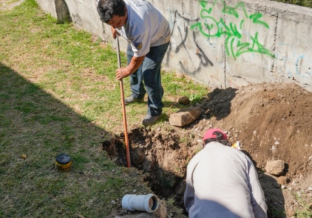 Trabaja CAPAM en la reparación de fugas en La Loma Xicohténcatl y Colonia San Isidro para evitar la falta de distribución en las zonas