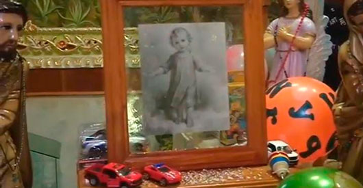 Visitan cientos de fieles al “Niño del Cerrito” de Nopalucan