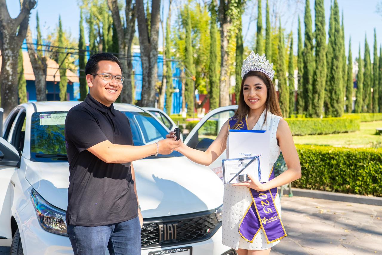 Entregan automóvil del sorteo de “Tlaxcala, la Feria de Ferias 2025” al ganador Humberto López