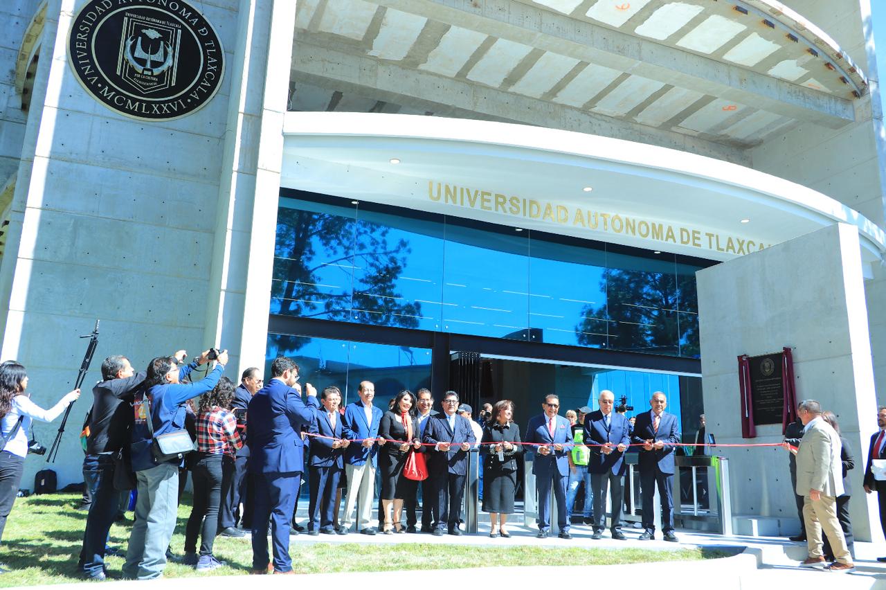 Reiteró gobernadora Lorena Cuéllar  su respaldo a la Universidad Autónoma de Tlaxcala