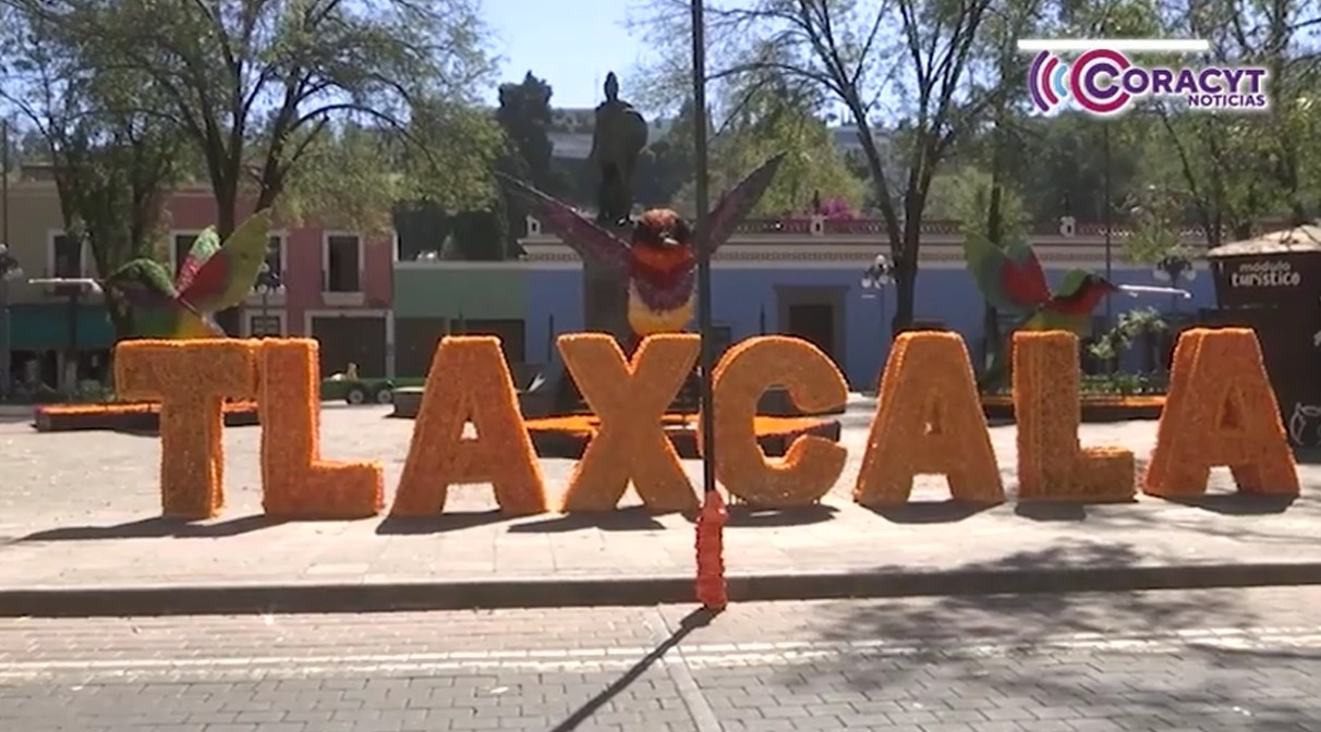 Catrinas y calaveras llenan de color el Centro Histórico de Tlaxcala