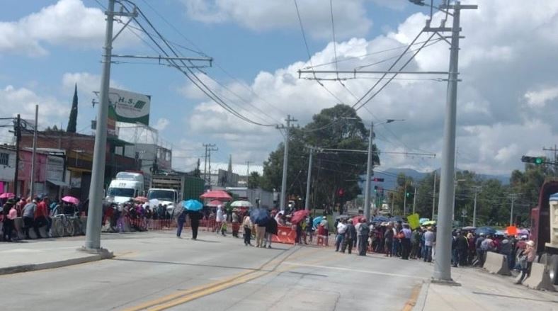 Vecinos exigen reubicar estaciones y carril del Trolebús Chalco-Santa Marta