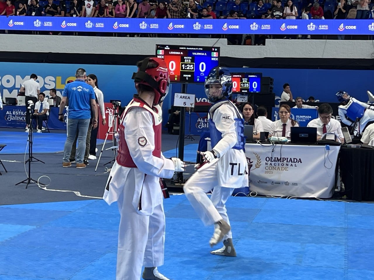 Zoé Valencia, la más joven de su categoría, conquista bronce en taekwondo